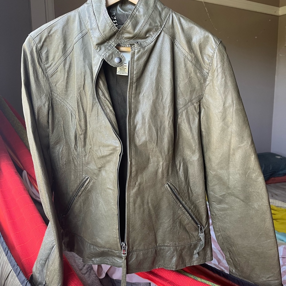 BB Dakota Women’s Olive Green Leather Jacket